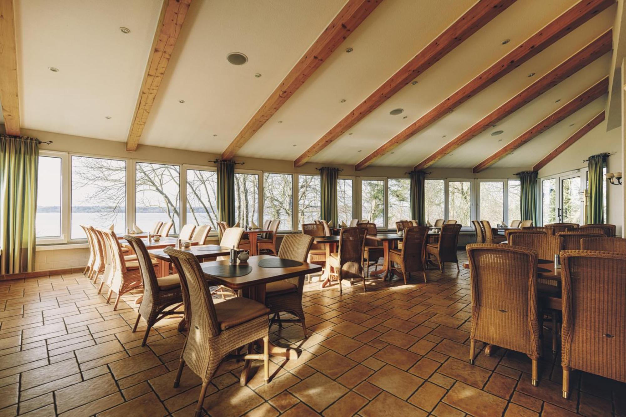 Seehotel Heidehof Klein Nemerow Luaran gambar