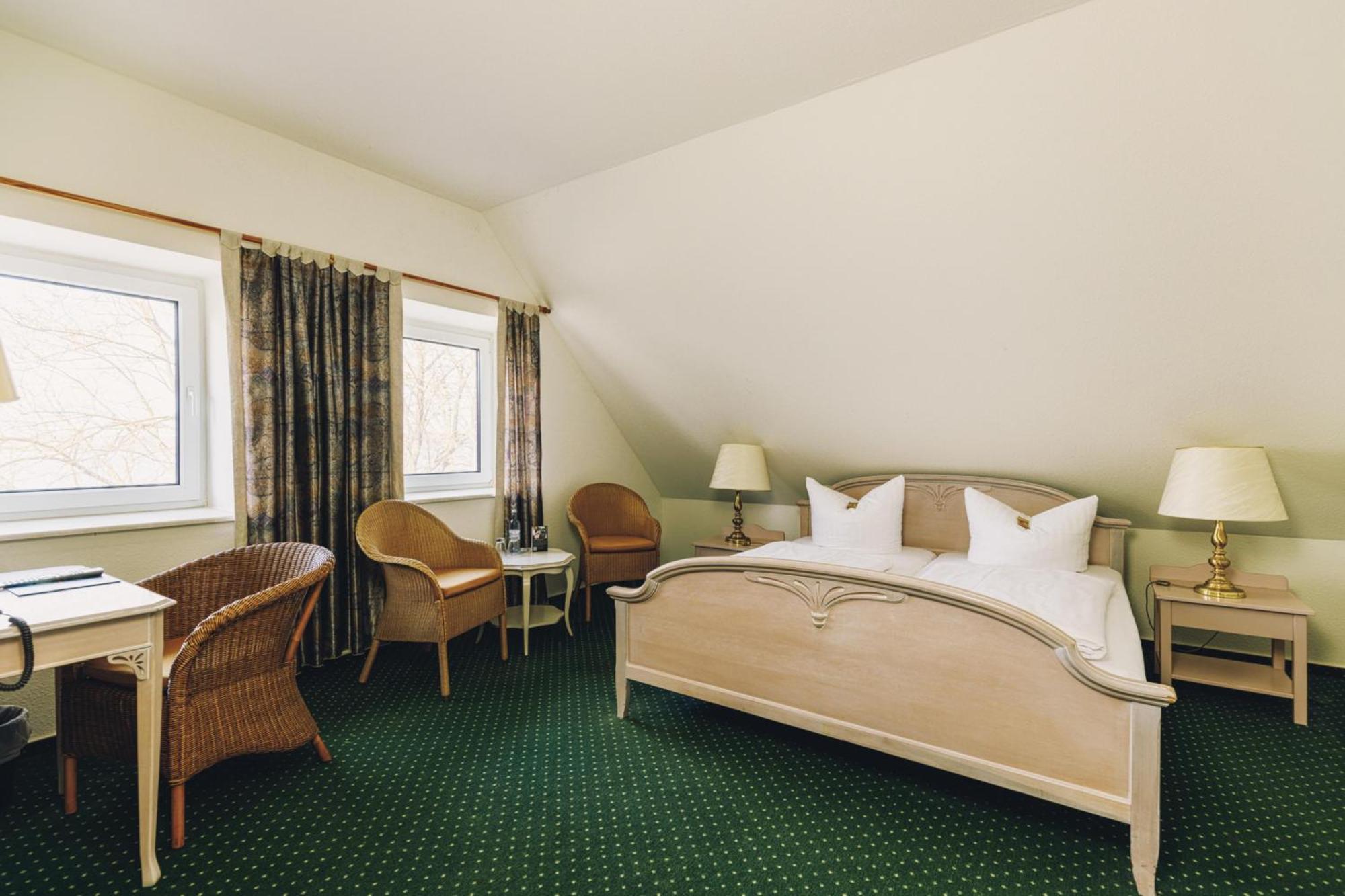 Seehotel Heidehof Klein Nemerow Luaran gambar