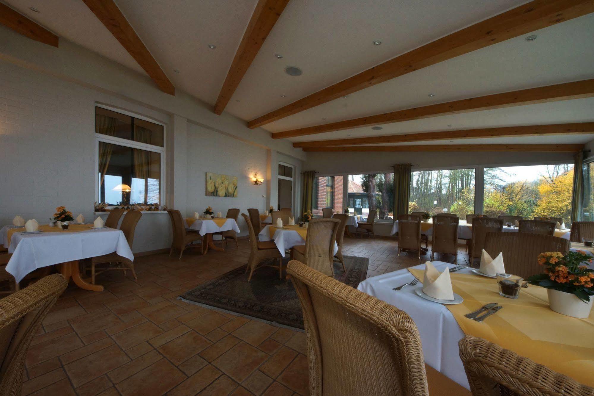 Seehotel Heidehof Klein Nemerow Luaran gambar