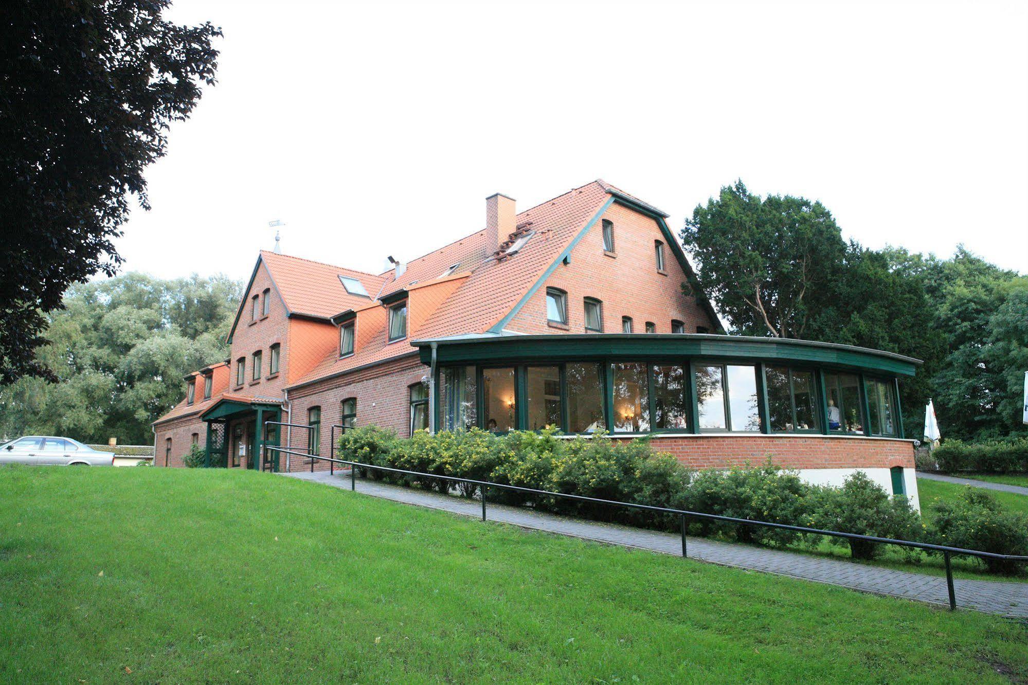 Seehotel Heidehof Klein Nemerow Luaran gambar